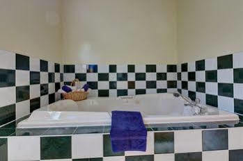 Motel Sunny Beach Penticton汽车旅馆